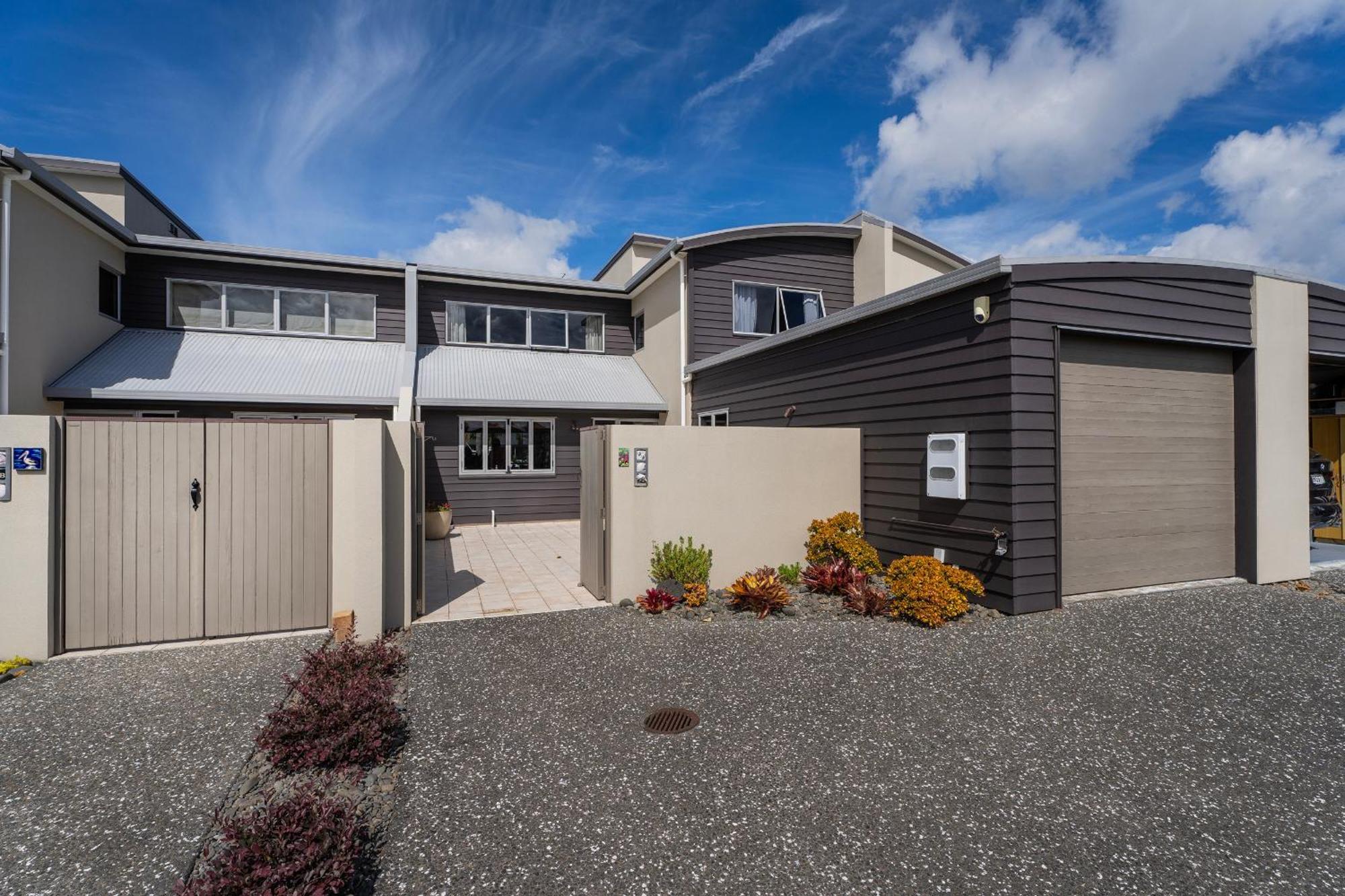 Hosts On The Coast - Pelicans Coastal Perch Villa Whitianga Exterior photo