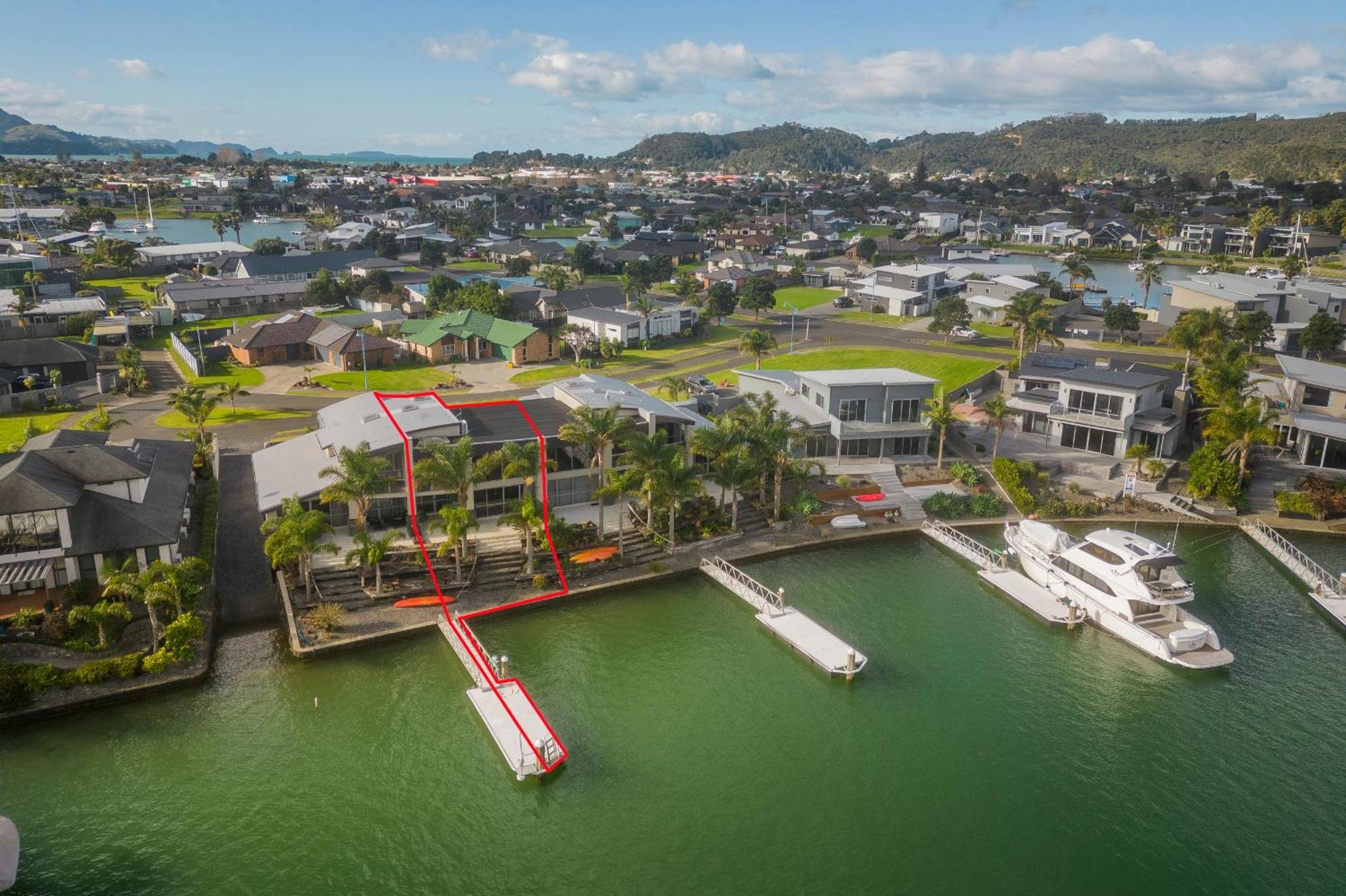 Hosts On The Coast - Pelicans Coastal Perch Villa Whitianga Exterior photo